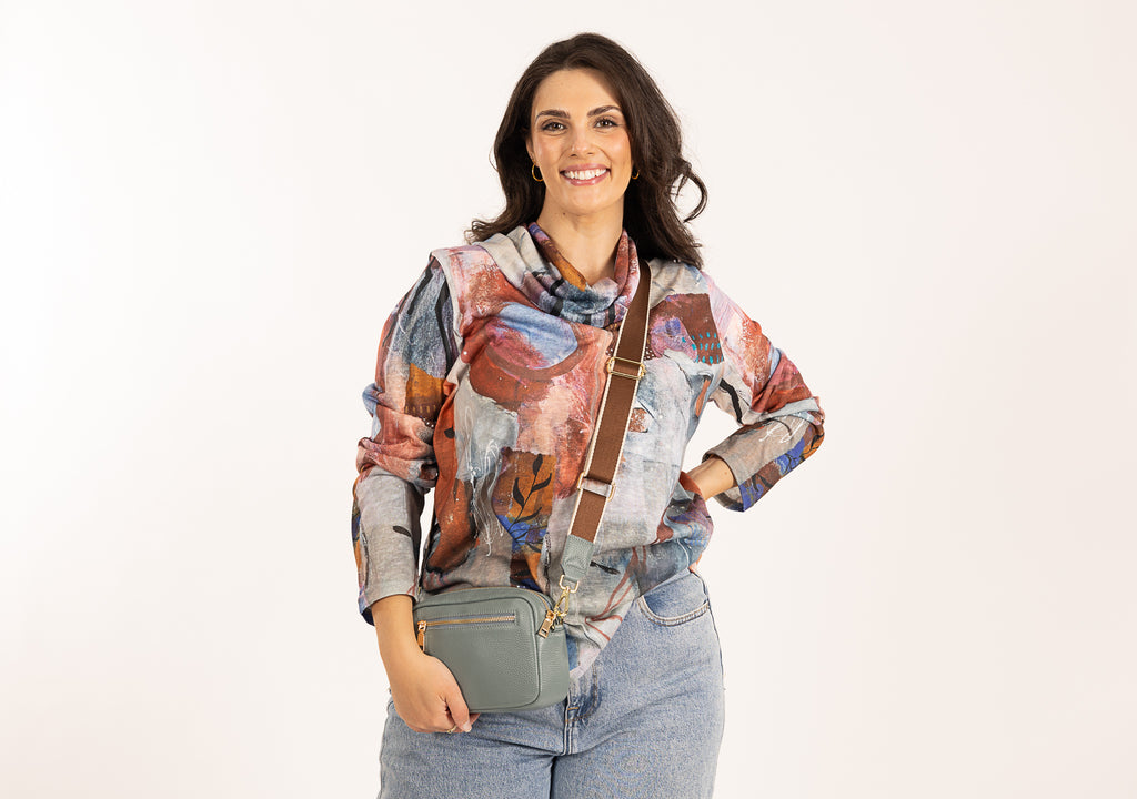 Sassy Duck Danica CrossBody Bag