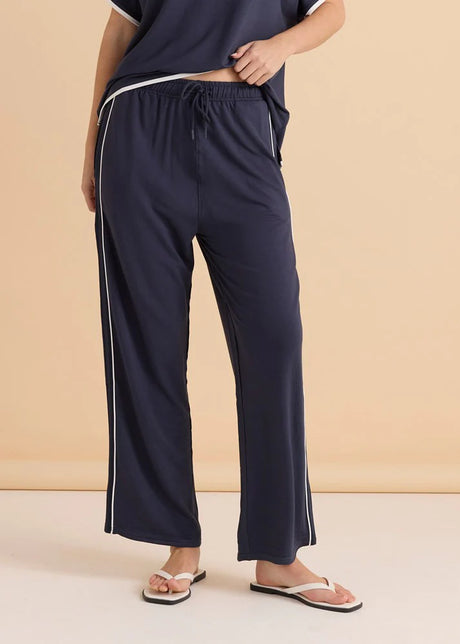 Betty Basics Evelyn Wide Leg Jogger