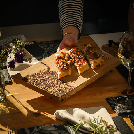 Oak Serving Board 30cm - Highland Cow