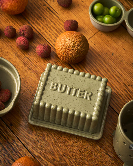 Robert Gordon Large Butter Dish Peppercorn - Kitchen Life
