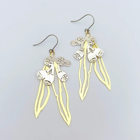 Denz Gumnut and Leaf Dangle Earrings G/S