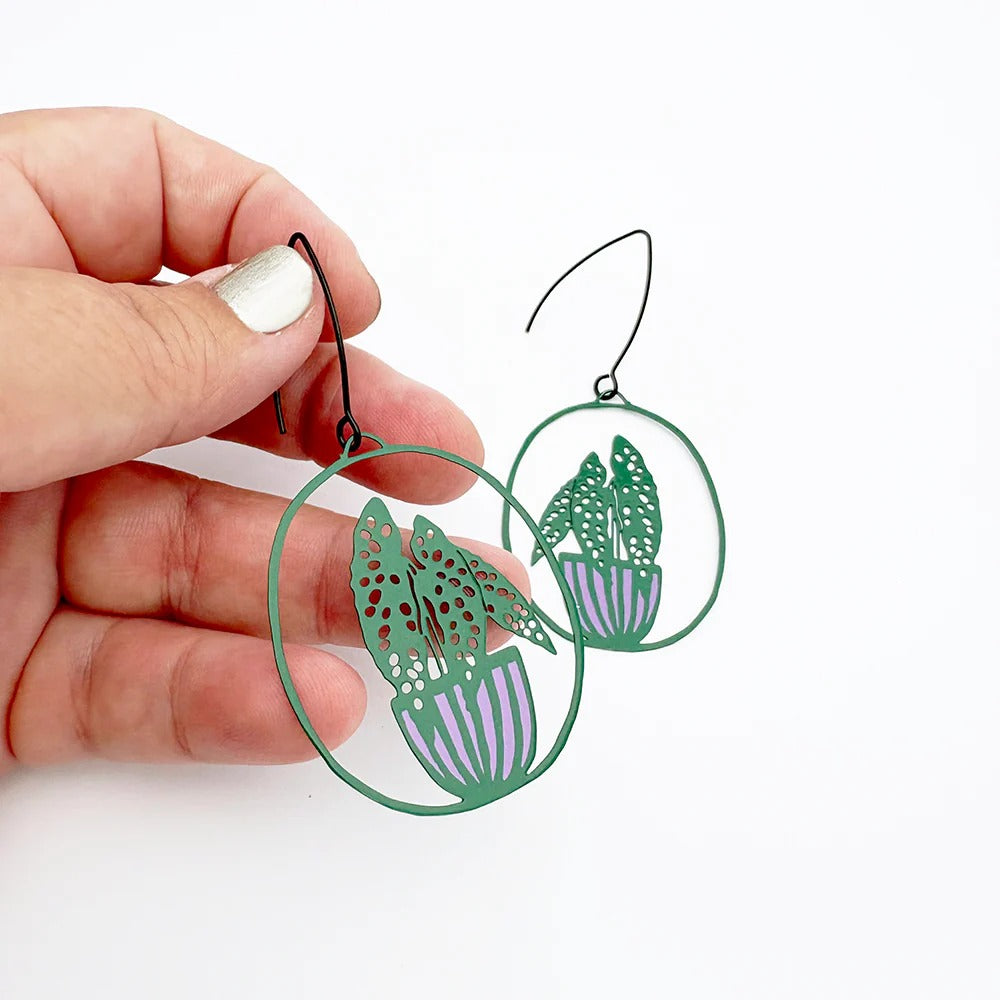 Denz Midi Spotted Begonia Earrings DG/P