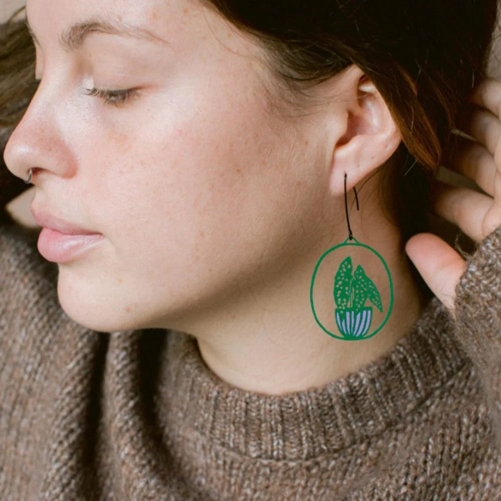 Denz Midi Spotted Begonia Earrings DG/P